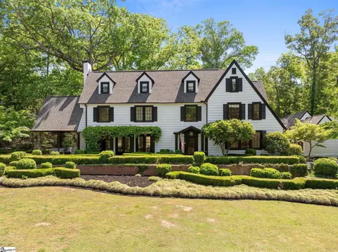 22 Bennett St, Greenville, SC 29601