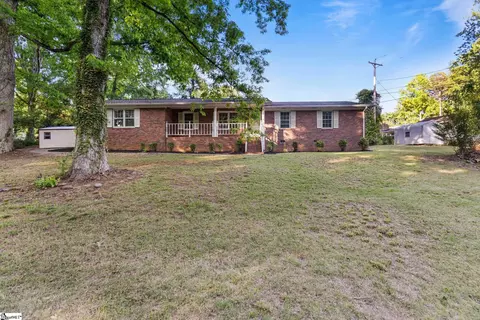 215 Mcarthur St, Easley, SC 29642