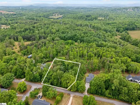 32 Williams Rd, Travelers Rest, SC 29690