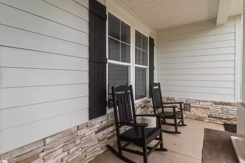 Exterior - 27 Bramall Dr, Greer, SC 29651 photo 2 of 3