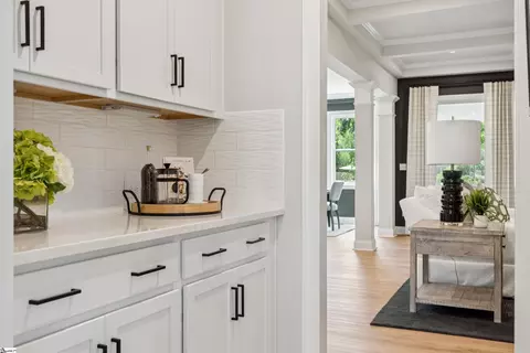 Entry Way - 16 Bramall Dr, Greer, SC 29651 photo 3 of 5