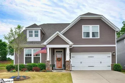 105 Foxbank Cir, Greer, SC 29651