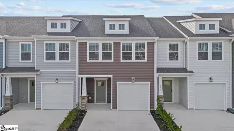 517 W Norvell Ct, Spartanburg, SC 29307