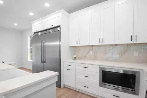 Kitchen - 301 Front St, Easley, SC 29640 photo 2 of 5