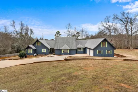 4805 Great Oaks Dr, Anderson, SC 29625