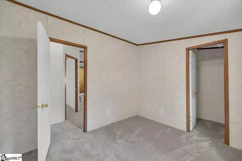 Bedroom - 90 E Stagecoach Rd, Cross Hill, SC 29332 photo 4 of 8
