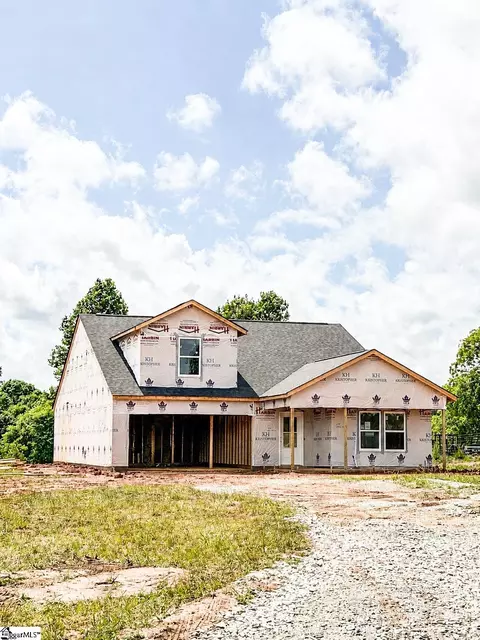17952 Hwy 101 S, Gray Court, SC 29645