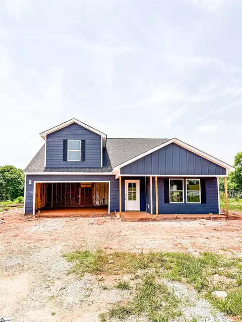 17952 Hwy 101 S, Gray Court, SC 29645
