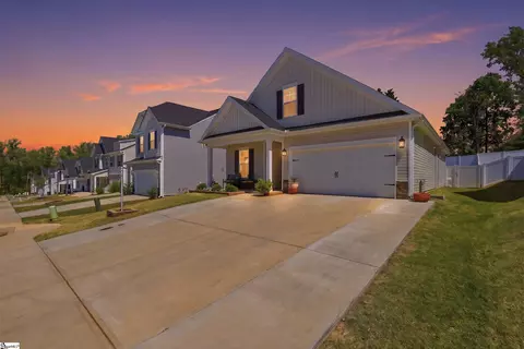 1442 Apple Butter Dr, Lyman, SC 29365