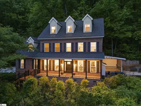 482 Old Rockhouse Rd, Greenville, SC 29609