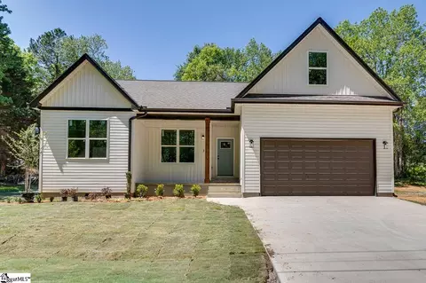 3 Carter Dr, Marietta, SC 29661