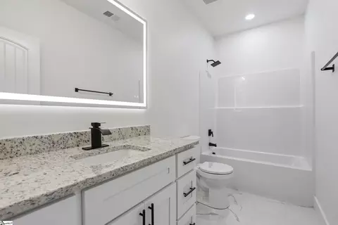 Bath - 206 Kendrick St, Greer, SC 29651 photo 2 of 2