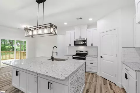 Kitchen - 206 Kendrick St, Greer, SC 29651 photo 1 of 2
