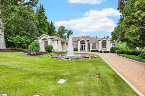 5 Country Squire Ct, Greenville, SC 29615