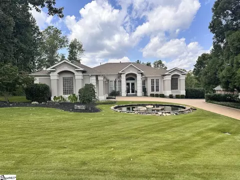 5 Country Squire Ct, Greenville, SC 29615