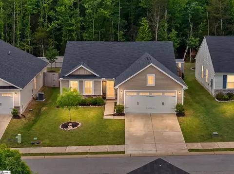 232 Stockland Trl, Fountain Inn, SC 29644