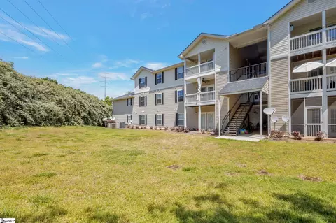 125 Mckenna Cir, Greenville, SC 29615