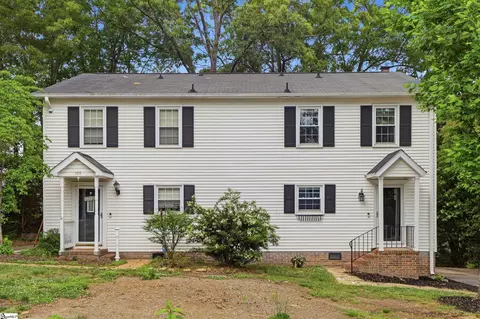 111 Village Ct, Greer, SC 29651