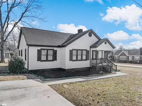 129 Spring St, Reidville, SC 29375