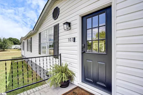 107 Floral Wood Way, Pelzer, SC 29669