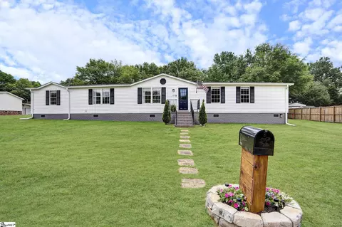 107 Floral Wood Way, Pelzer, SC 29669
