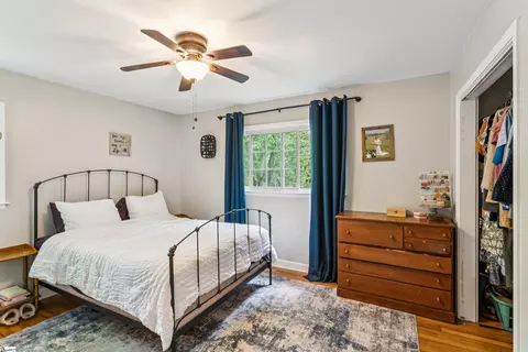 Bedroom - 817 Johnson Rd, Central, SC 29630 photo 3 of 4