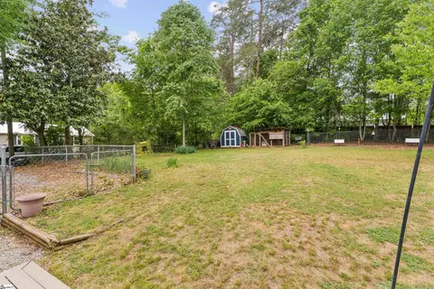 Exterior - 817 Johnson Rd, Central, SC 29630 photo 10 of 13