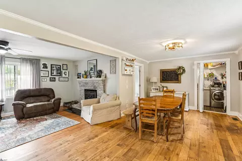 Dining - 817 Johnson Rd, Central, SC 29630 photo 1 of 3