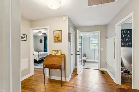 Entry Way - 817 Johnson Rd, Central, SC 29630 photo 1 of 2