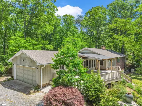 7 Heartstone Ln, Landrum, SC 29356