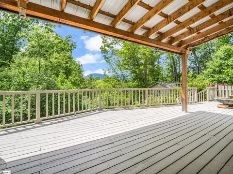 Exterior - 7 Heartstone Ln, Landrum, SC 29356 photo 10 of 14