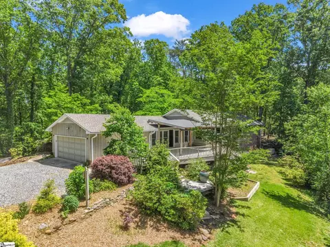 Exterior - 7 Heartstone Ln, Landrum, SC 29356 photo 2 of 14