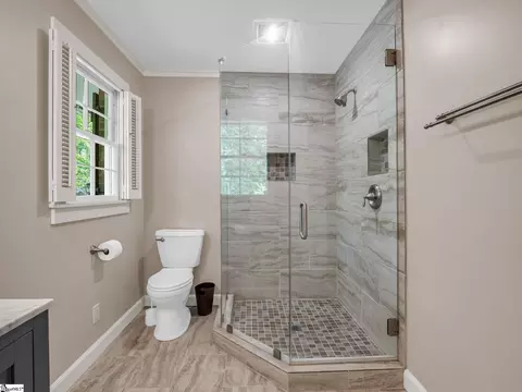 Bath - 7 Heartstone Ln, Landrum, SC 29356 photo 2 of 5