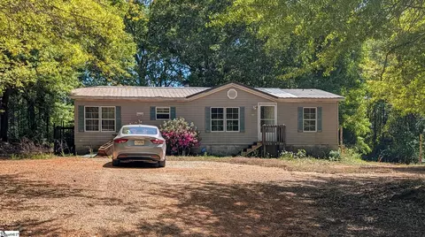 223 Savannah Dr, Seneca, SC 29678