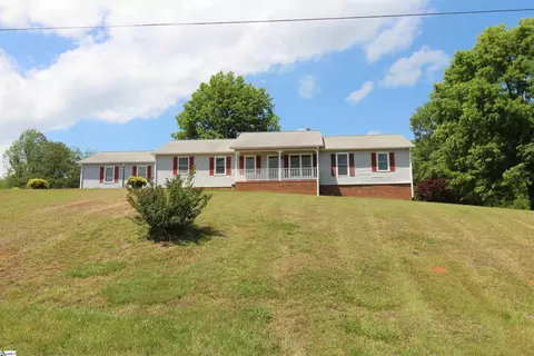 152 Timberlake Dr, Inman, SC 29349