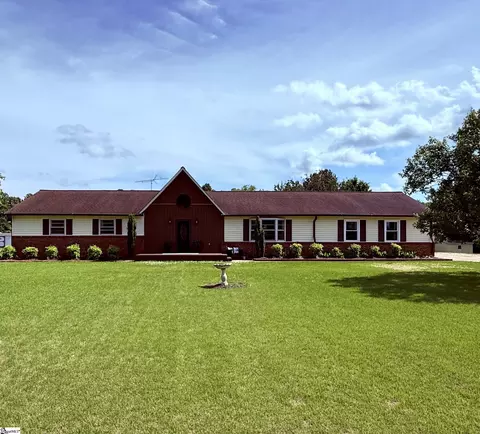 127 Tanglewood Dr, Union, SC 29379