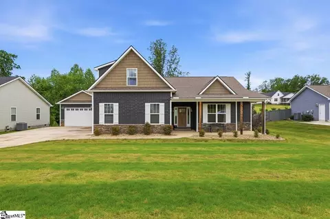 8 Judge Looper Ct, Travelers Rest, SC 29690