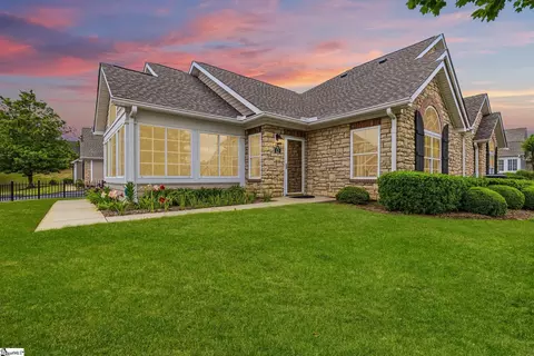 12 Fudora Cir, Simpsonville, SC 29681