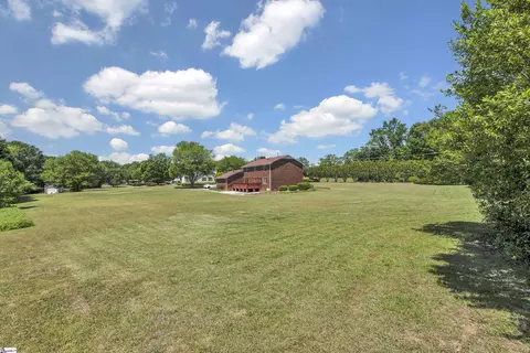 Exterior - 708 Devenger Rd, Greer, SC 29650 photo 3 of 7