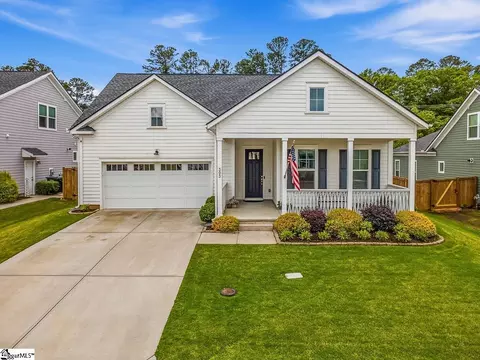 303 Nebbiolo Ln, Simpsonville, SC 29681