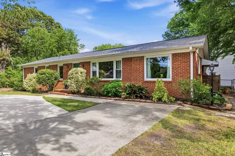 202 Lanewood Dr, Greenville, SC 29607