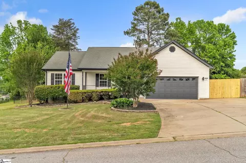 325 James Allgood Dr, Inman, SC 29349