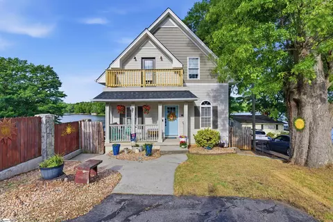 489 Lyman Lake Rd, Lyman, SC 29365
