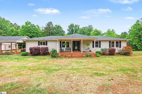 1669 Bolt Rd, Gray Court, SC 29645