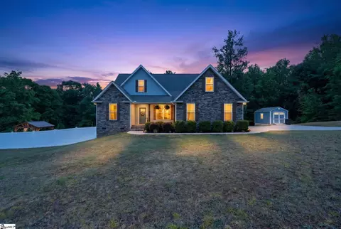1050 Old Dacusville Rd, Easley, SC 29640