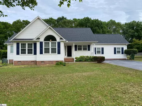 119 Cherry Hill Rd, Laurens, SC 29360