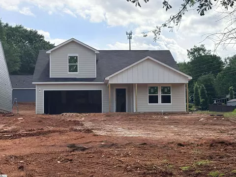 1843 Memorial Drive Ext #1, Greer, SC 29651