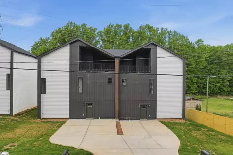 44 Lily St, Greenville, SC 29617