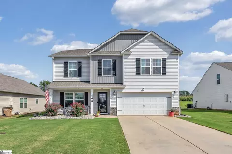 144 Callongton Dr, Powdersville, SC 29673