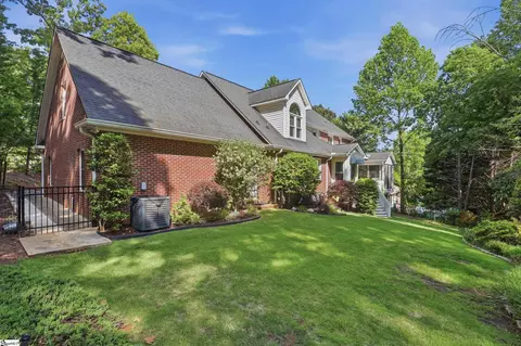 Exterior - 111 Overlook Ct, Easley, SC 29642 photo 5 of 8